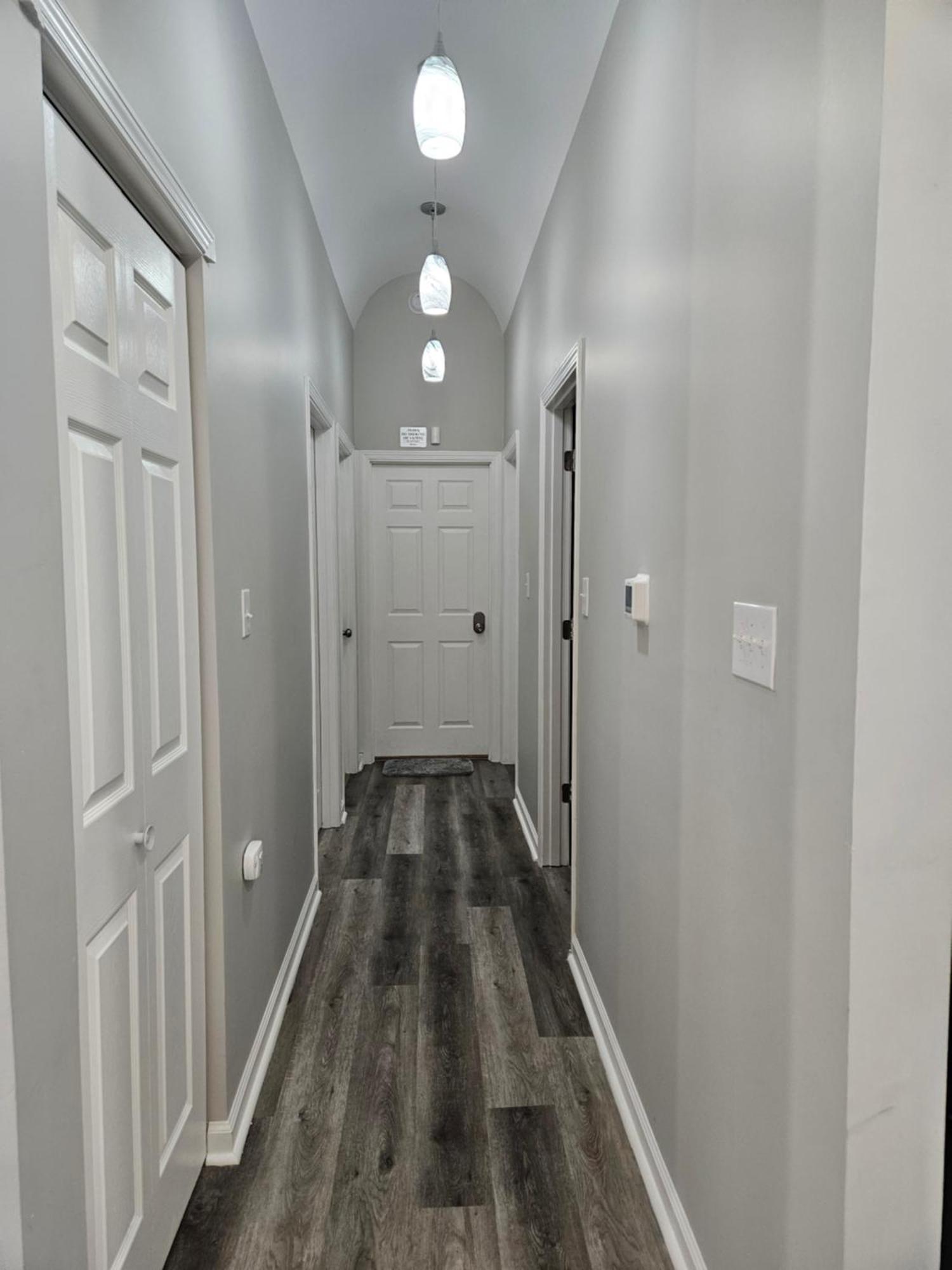 Apartment New 3bd Near Downtown Indy